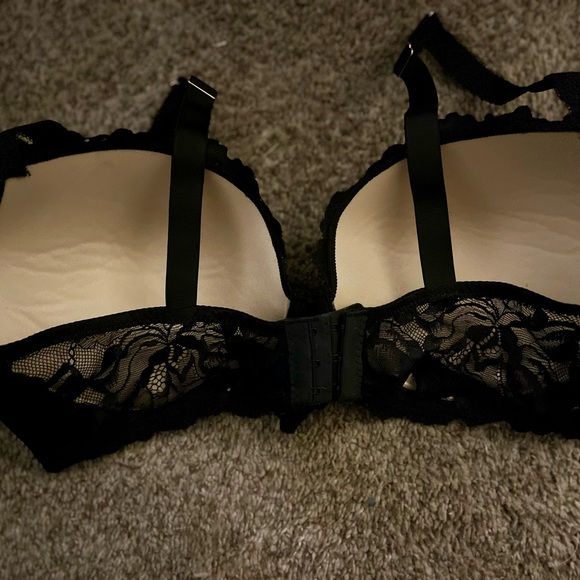 🆕 with 🏷️ Maidenform Bra convertible or regular strap  40D bra - Picture 2 of 3